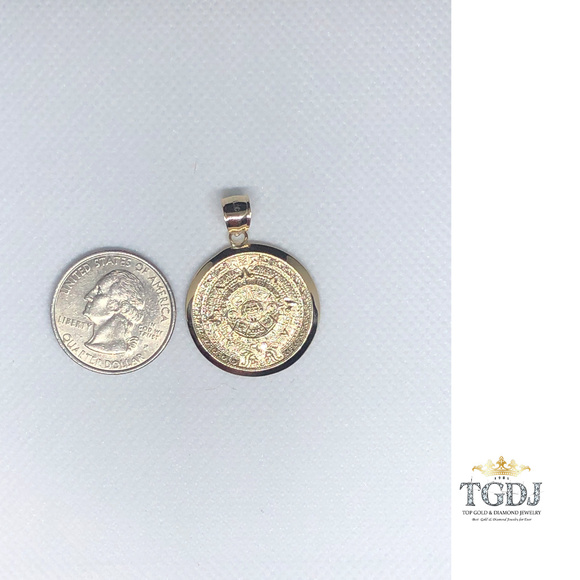 14k Solid Yellow Gold Aztec Calendar Pendant 27MM - Picture 6 of 6